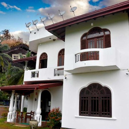 Green Heritage Holiday Resort Mahiyanganaya Bagian luar foto