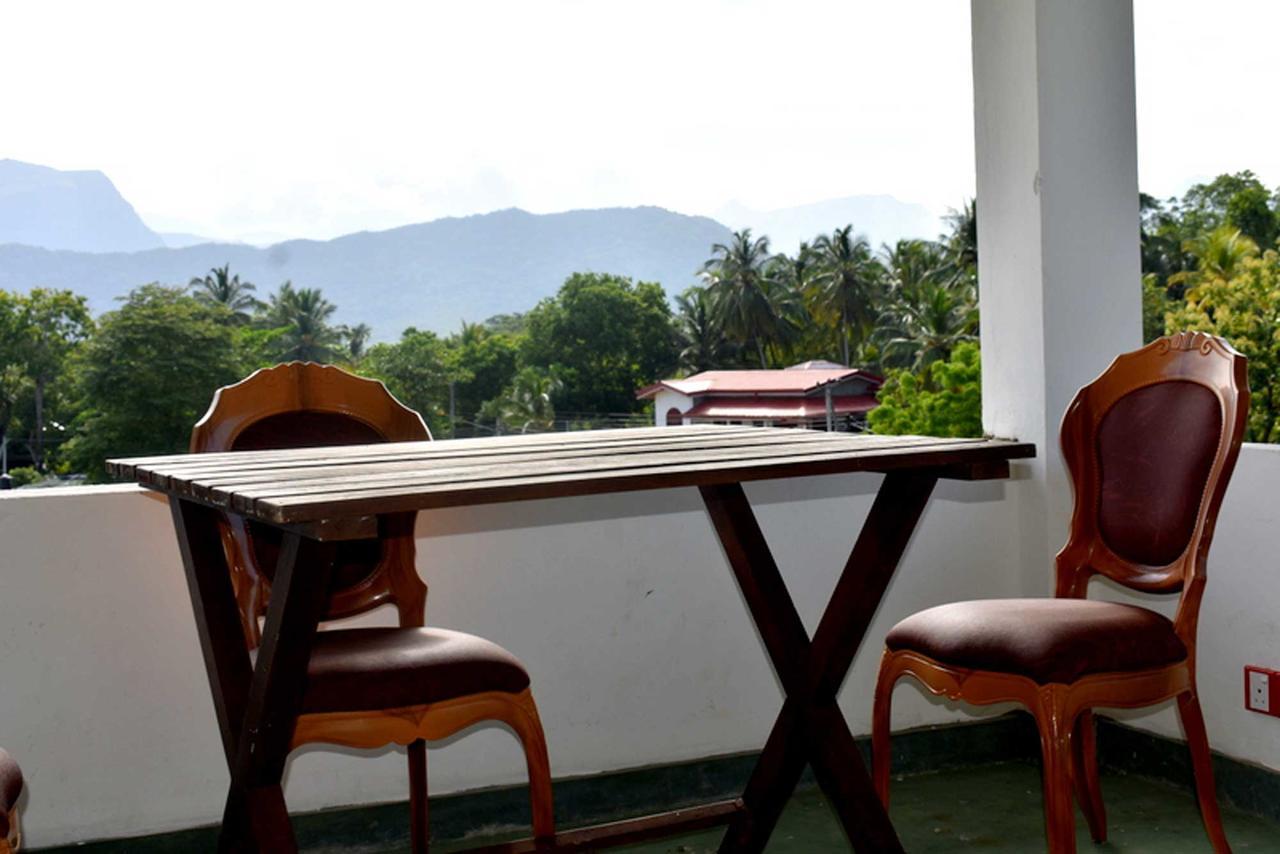 Green Heritage Holiday Resort Mahiyanganaya Bagian luar foto
