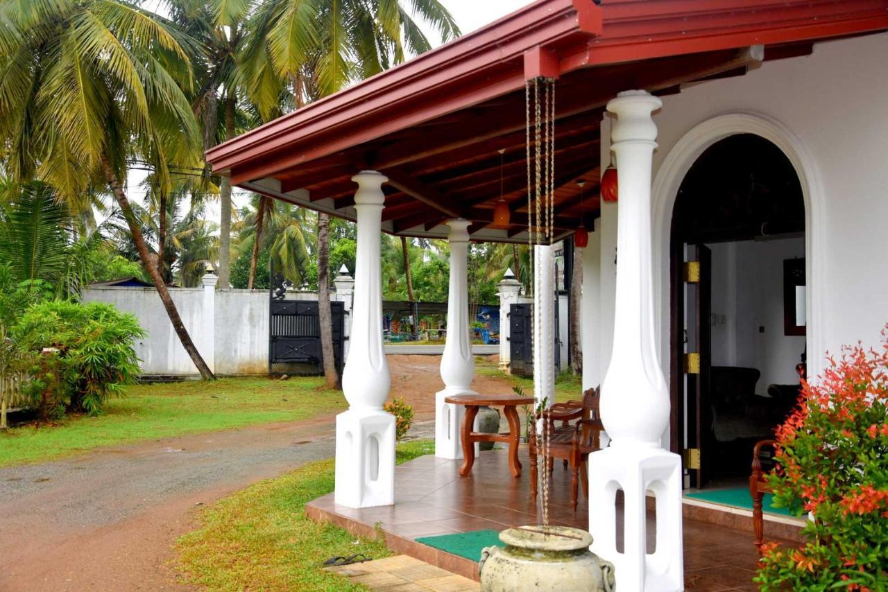 Green Heritage Holiday Resort Mahiyanganaya Bagian luar foto